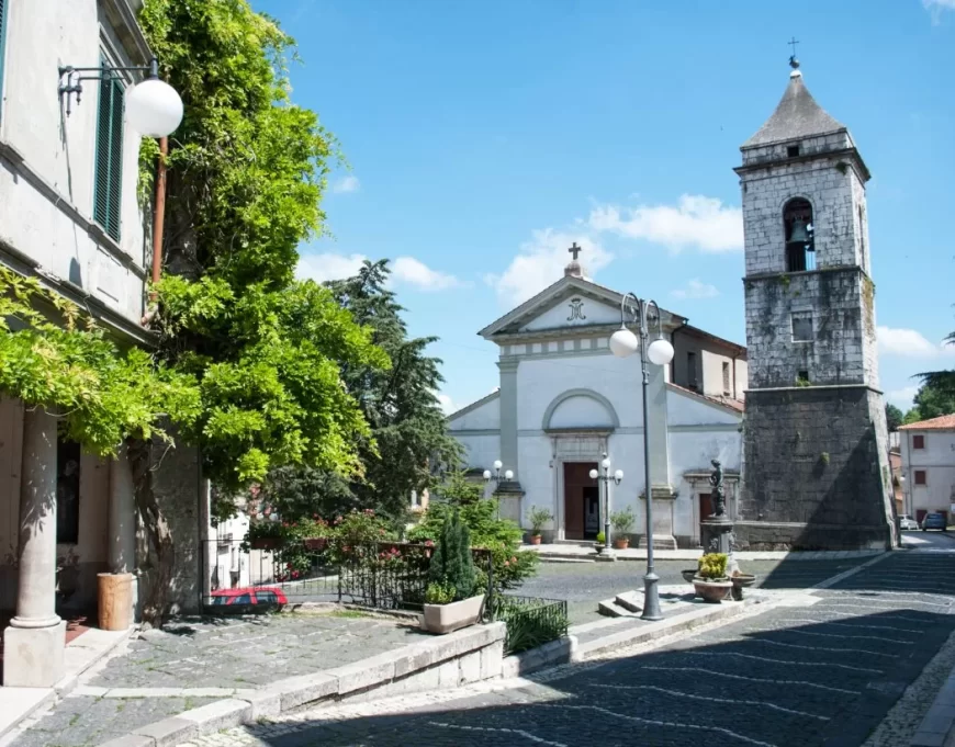 Carovilli, Fantasy atmospheres among pastures and traditions